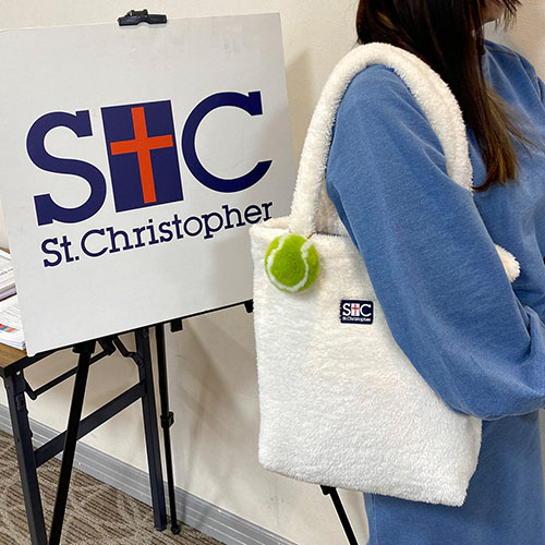 【好評発売中】【数量限定！】セントクリストファー　ファーボールチャーム